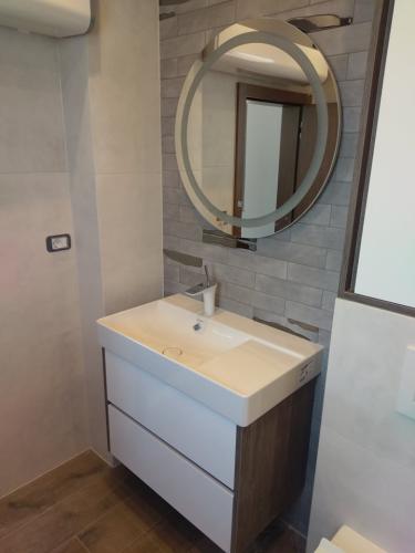 117124084_3881101928583069_2383614700694047910_n