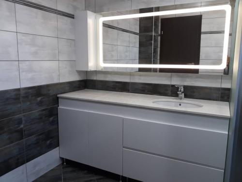 46493122_2531692160190726_9163326190738472960_n